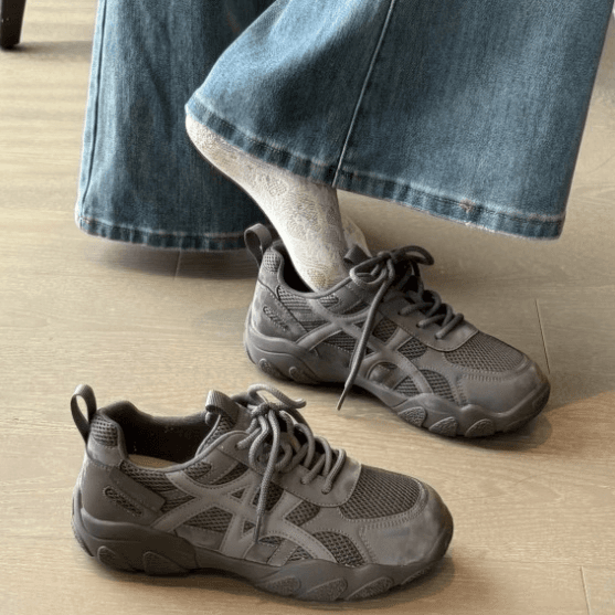 Sepatu Wanita Retro Abu-abu Sol Tebal Gaya German Trainer 2026 Breathable Anti Slip
